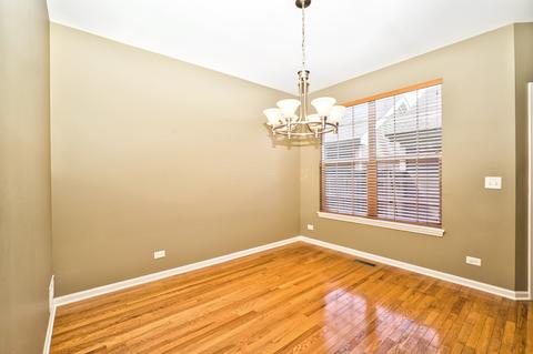 390 S Prospect Ave, Bartlett, IL 60103 photo 9
