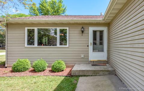 800 Carol Ave, Mchenry, IL 60050 photo 3