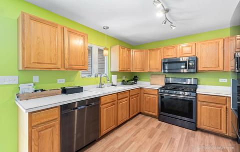800 Carol Ave, Mchenry, IL 60050 photo 9