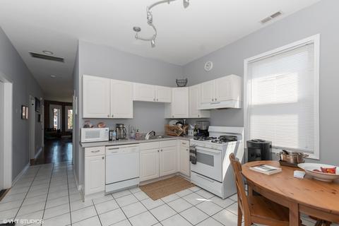 1523 E 73rd Pl, Chicago, IL 60619 photo 4