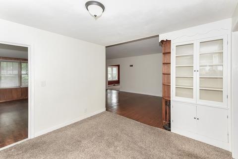 301 King Ave, East Dundee, IL 60118 photo 9