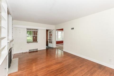 301 King Ave, East Dundee, IL 60118 photo 4