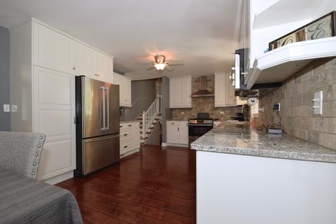 310 E Walnut St, Roselle, IL 60172 photo 7