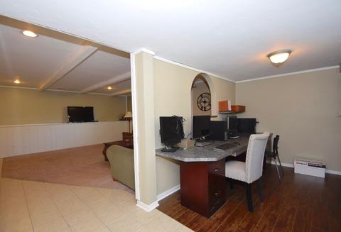 310 E Walnut St, Roselle, IL 60172 photo 16