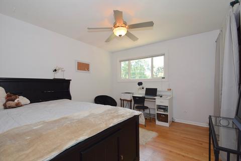 310 E Walnut St, Roselle, IL 60172 photo 12