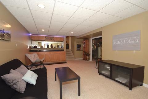 310 E Walnut St, Roselle, IL 60172 photo 21