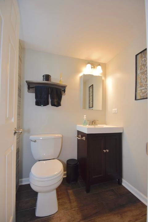 310 E Walnut St, Roselle, IL 60172 photo 18