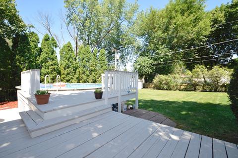 310 E Walnut St, Roselle, IL 60172 photo 24