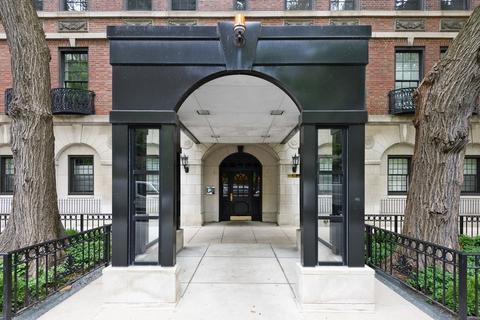 210 E Pearson St #6B, Chicago, IL 60611 photo 17
