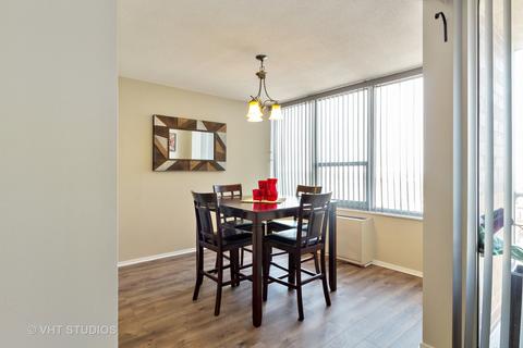 3925 Triumvera Dr #16D, Glenview, IL 60025 photo 4