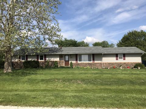 765 E Roxanna Cir, Kankakee, IL 60901 photo 2