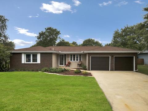 119 Cheltenham Dr, Normal, IL 61761 photo 2