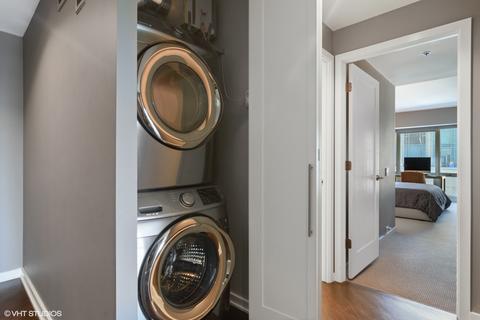 100 E Huron St #1203, Chicago, IL 60611 photo 10