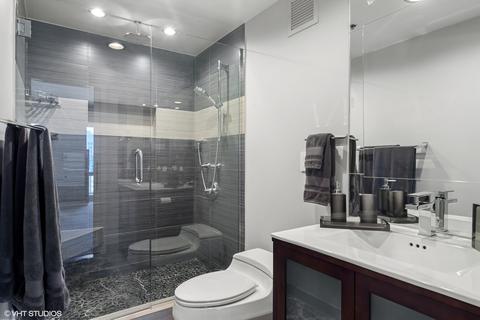 100 E Huron St #1203, Chicago, IL 60611 photo 8