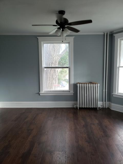 161 S Chapel St, Elgin, IL 60120 photo 4