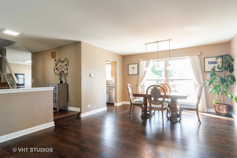 1569 Brookside Dr, Hoffman Estates, IL 60169 photo 9