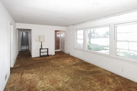 1150 S Wolf Rd, Des Plaines, IL 60016 photo 3