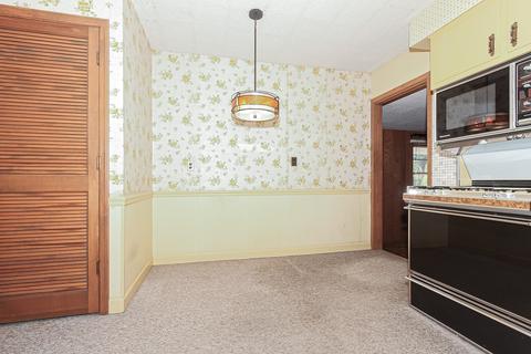 1150 S Wolf Rd, Des Plaines, IL 60016 photo 7