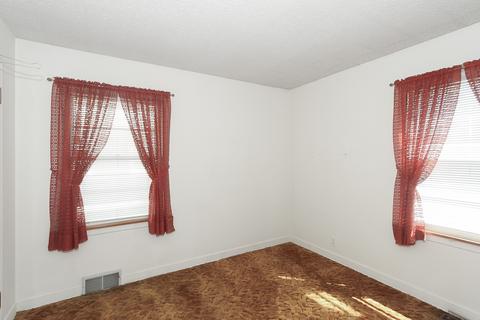 1150 S Wolf Rd, Des Plaines, IL 60016 photo 13