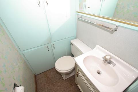 1150 S Wolf Rd, Des Plaines, IL 60016 photo 18