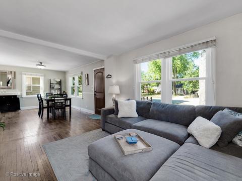 519 S Williston St, Wheaton, IL 60187 photo 8