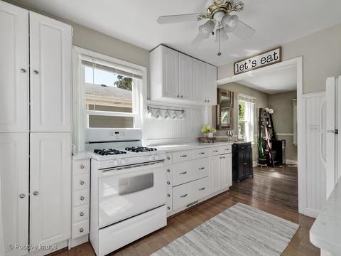 519 S Williston St, Wheaton, IL 60187 photo 4