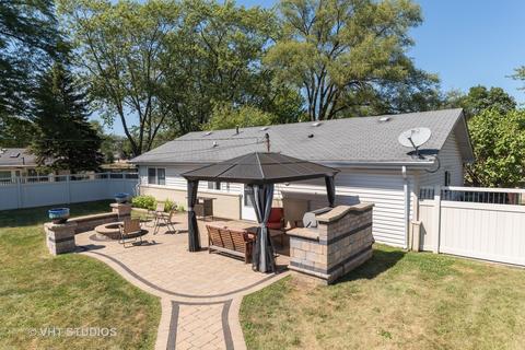 485 Newark Ln, Hoffman Estates, IL 60169 photo 12