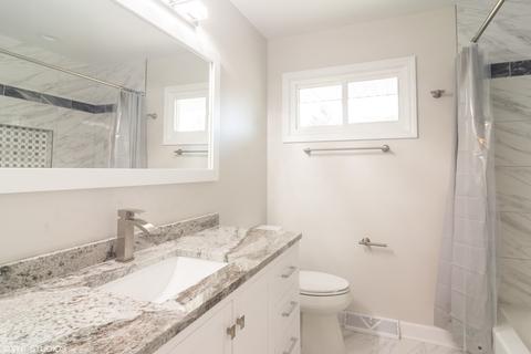 1724 E Maya Ln, Mount Prospect, IL 60056 photo 10