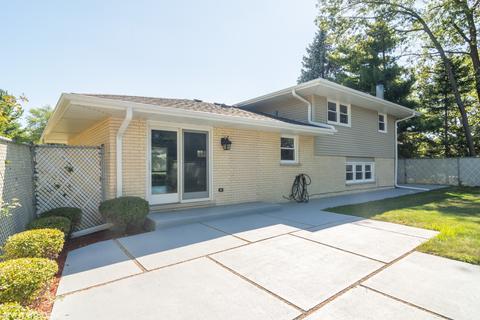 1724 E Maya Ln, Mount Prospect, IL 60056 photo 14