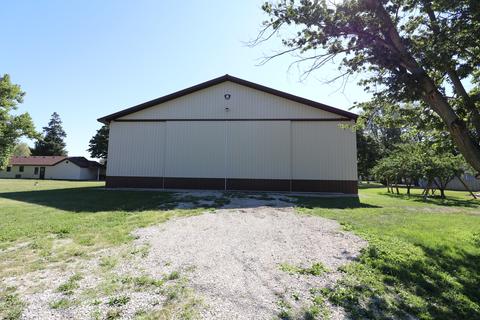 205 Bloomington St, Dewitt, IL 61735 photo 30