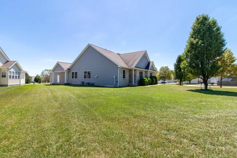 1621 Belclare Rd, Normal, IL 61761 photo 2