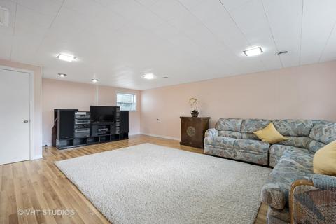 424 Brook Ln, Glenview, IL 60025 photo 10