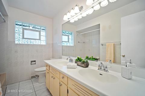 424 Brook Ln, Glenview, IL 60025 photo 12