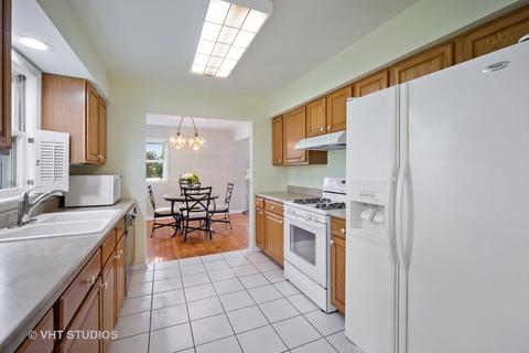 424 Brook Ln, Glenview, IL 60025 photo 8