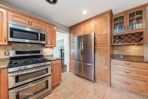 1108 Woodview Rd, Burr Ridge, IL 60527 photo 13