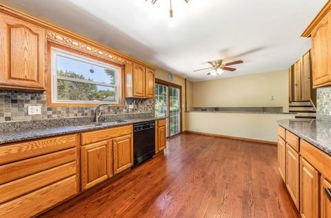 127 Cedarbrook Rd, Naperville, IL 60565 photo 7