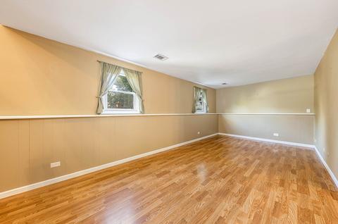 127 Cedarbrook Rd, Naperville, IL 60565 photo 8