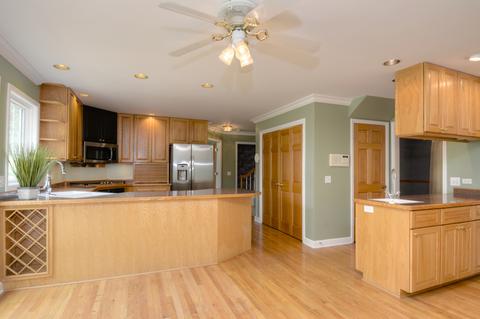 970 Baytree Dr, Bartlett, IL 60103 photo 6