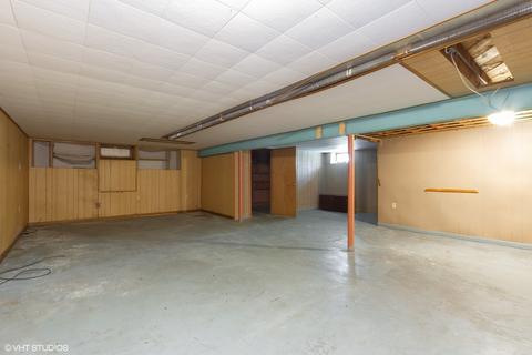 264 E 3rd St, Herscher, IL 60941 photo 9