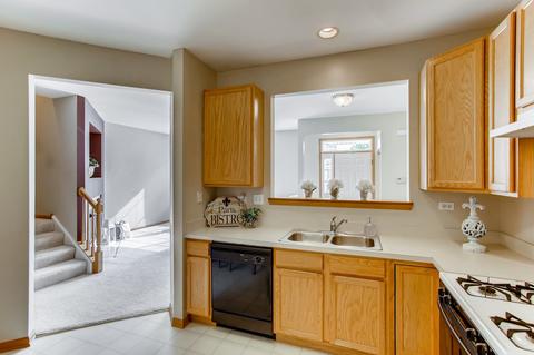 2316 Reflections Dr, Aurora, IL 60502 photo 10