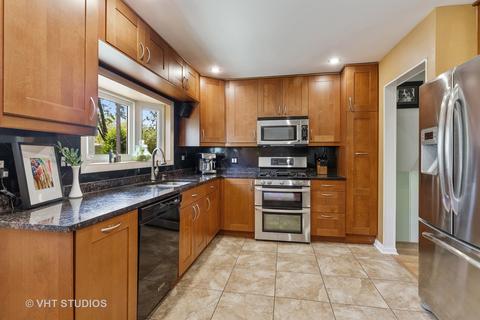 3019 Applegate Ln, Glenview, IL 60025 photo 5