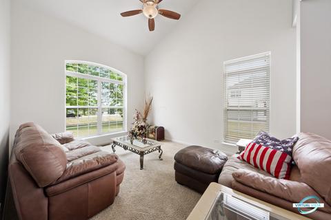 565 Barnes Rd, Aurora, IL 60506 photo 14