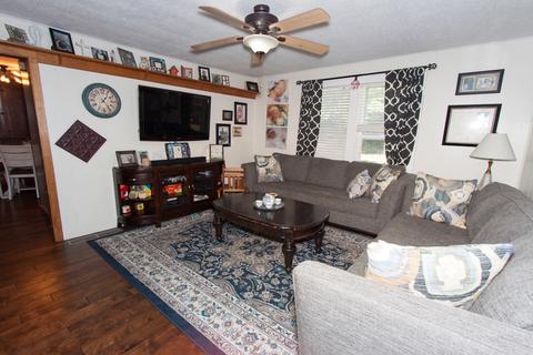 300 Pickett St, Chenoa, IL 61726 photo 7