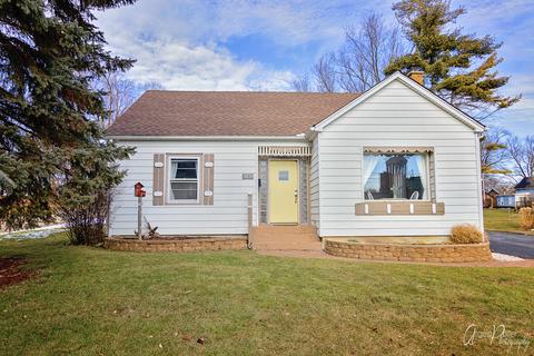 3408 1st Ave, Mchenry, IL 60050 photo 1