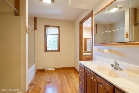 9016 Krunfus Rd, Harvard, IL 60033 photo 10