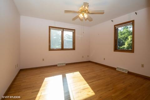 9016 Krunfus Rd, Harvard, IL 60033 photo 12