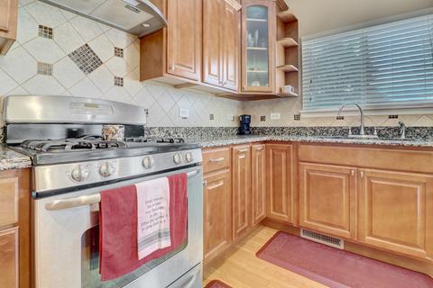 1701 Ariana Dr, Bartlett, IL 60103 photo 11
