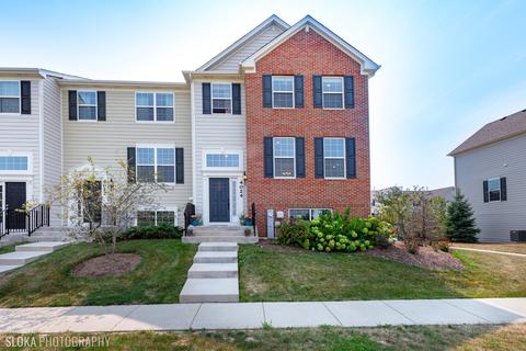 4024 Pompton Ct, Elgin, IL 60124 photo 1