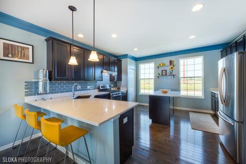 4024 Pompton Ct, Elgin, IL 60124 photo 4