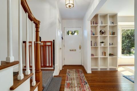 116 Maple Ave, Wilmette, IL 60091 photo 3